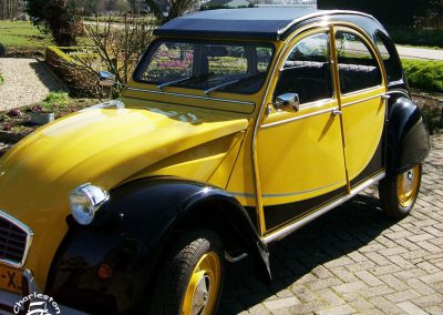 2cv_charleston_geelzwart_06