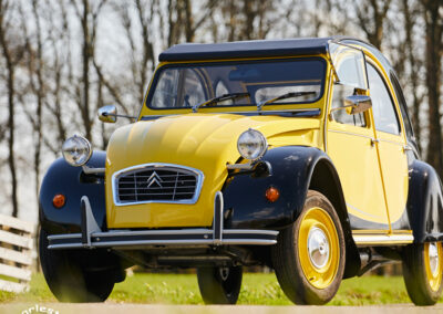 2cv_CharlestonGeelzwart_01